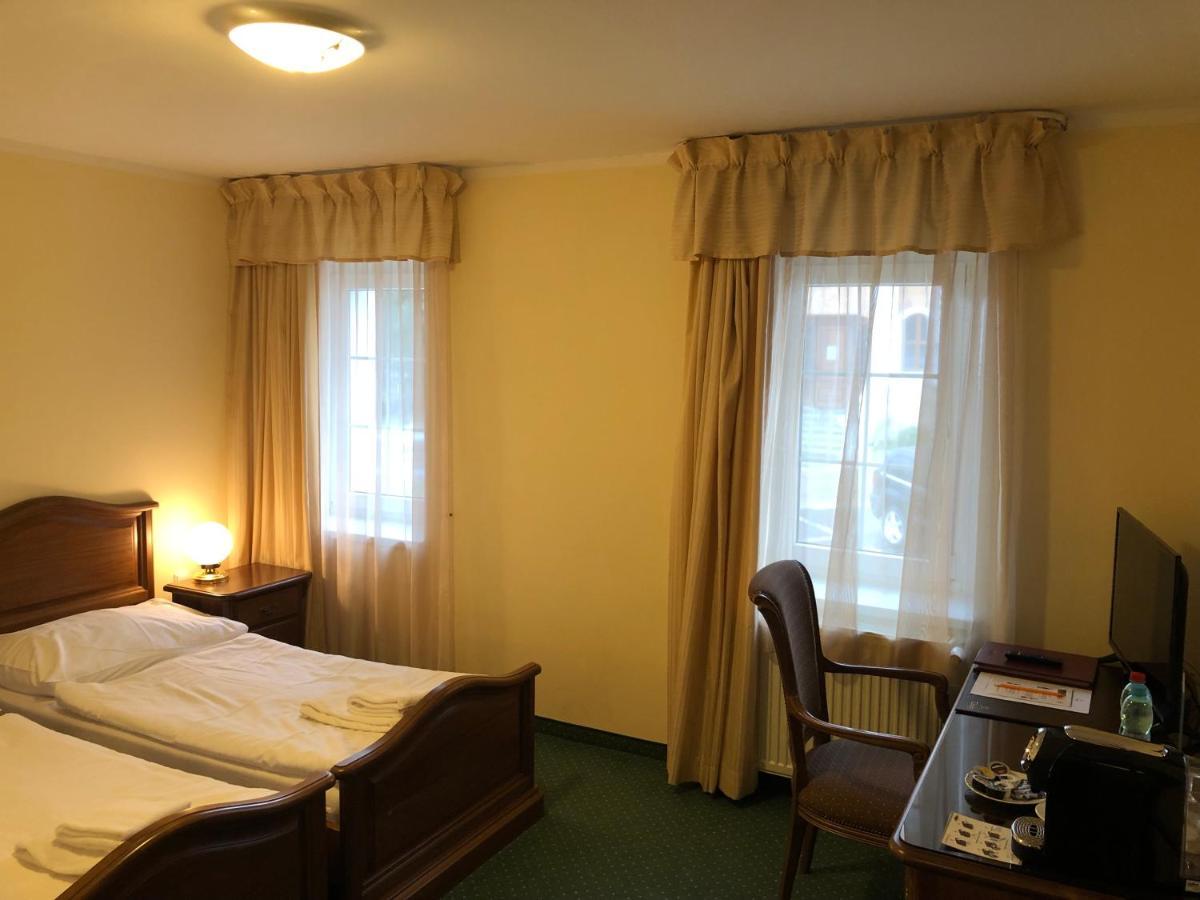 Hotel U Zamecku Cihelny Karlovy Vary Bagian luar foto