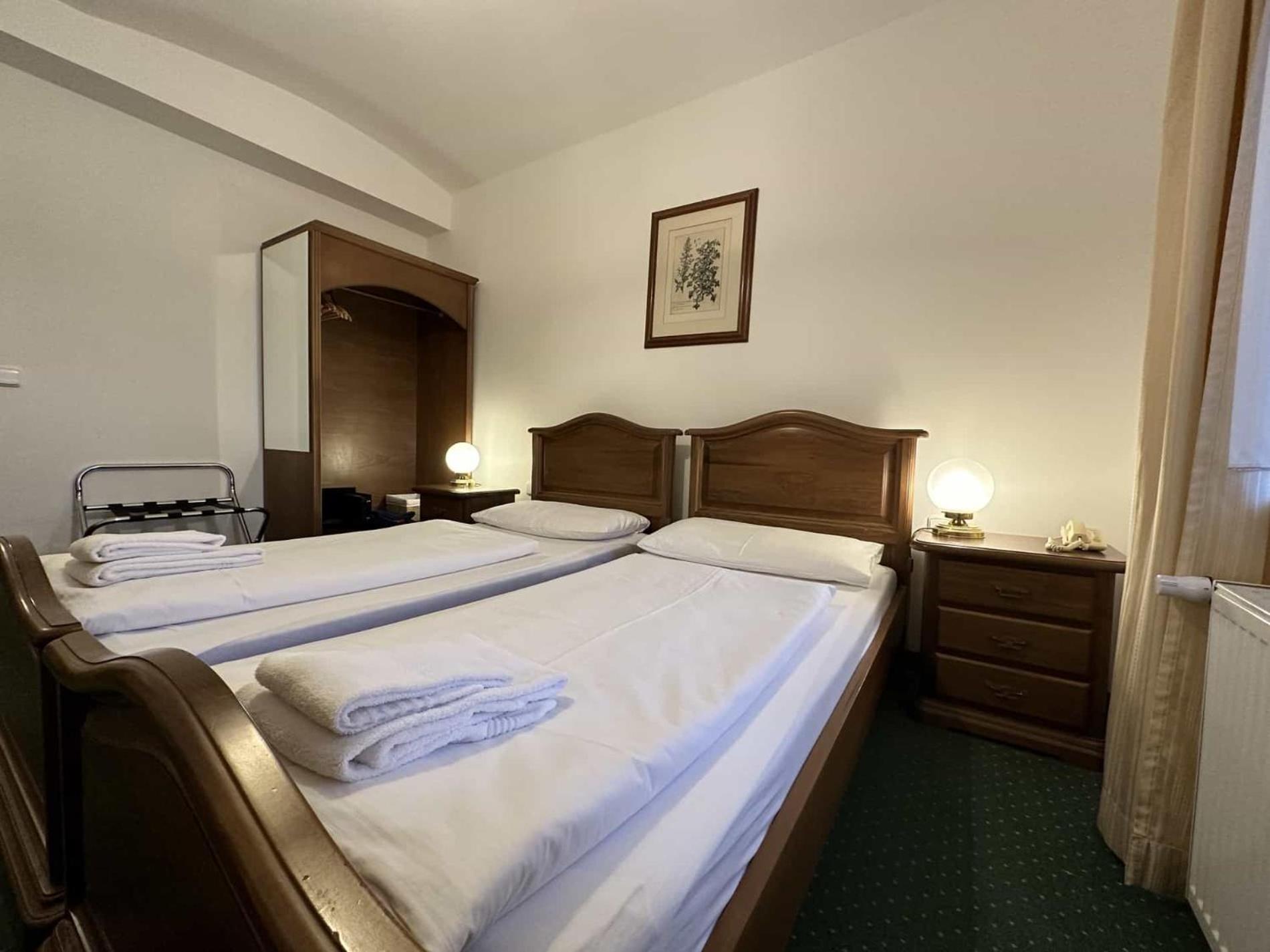 Hotel U Zamecku Cihelny Karlovy Vary Bagian luar foto