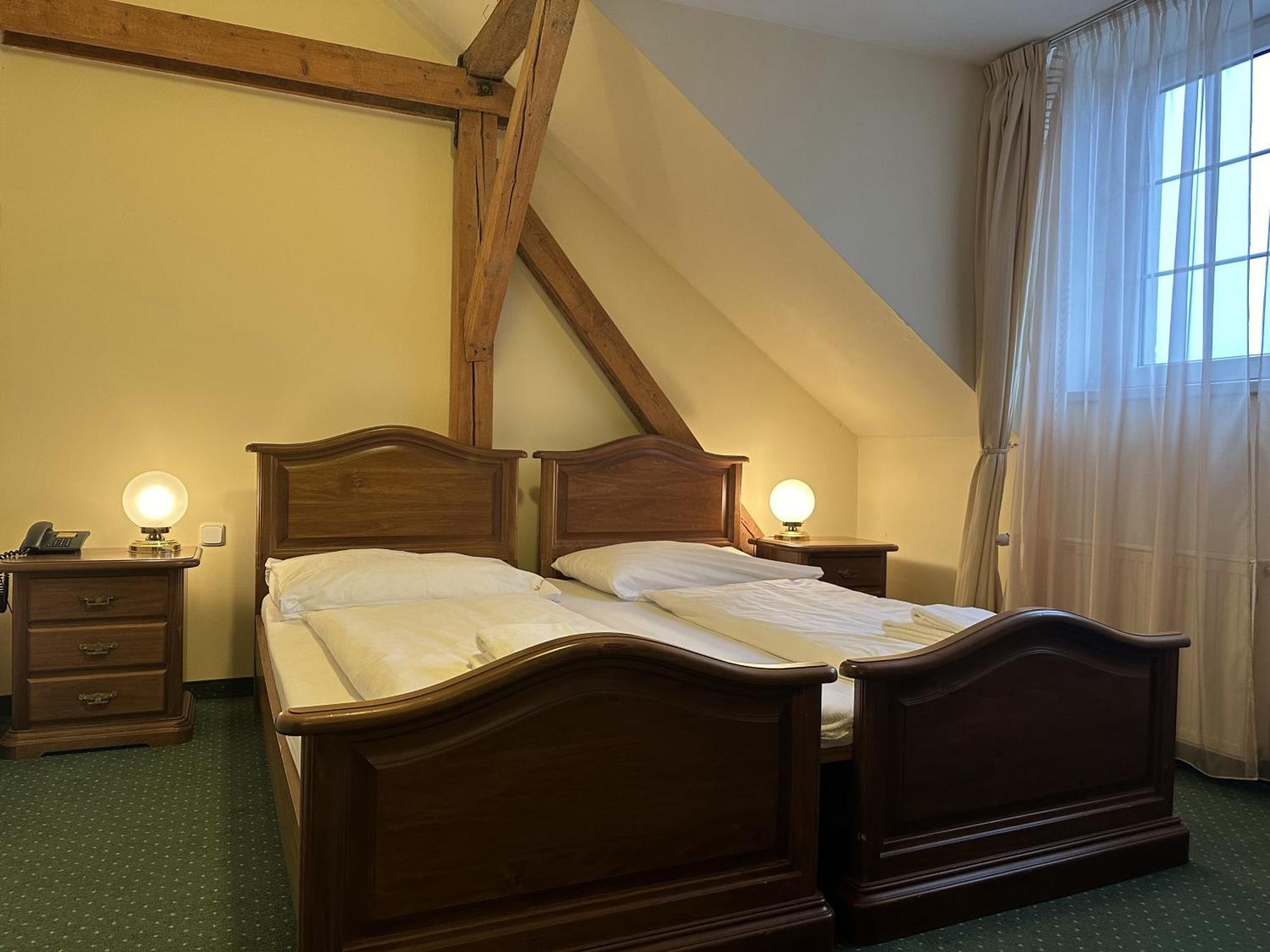 Hotel U Zamecku Cihelny Karlovy Vary Bagian luar foto