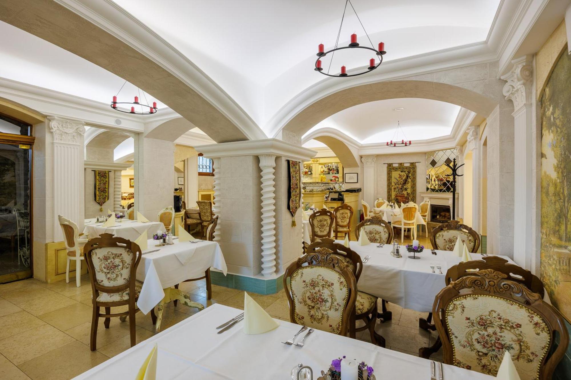 Hotel U Zamecku Cihelny Karlovy Vary Bagian luar foto